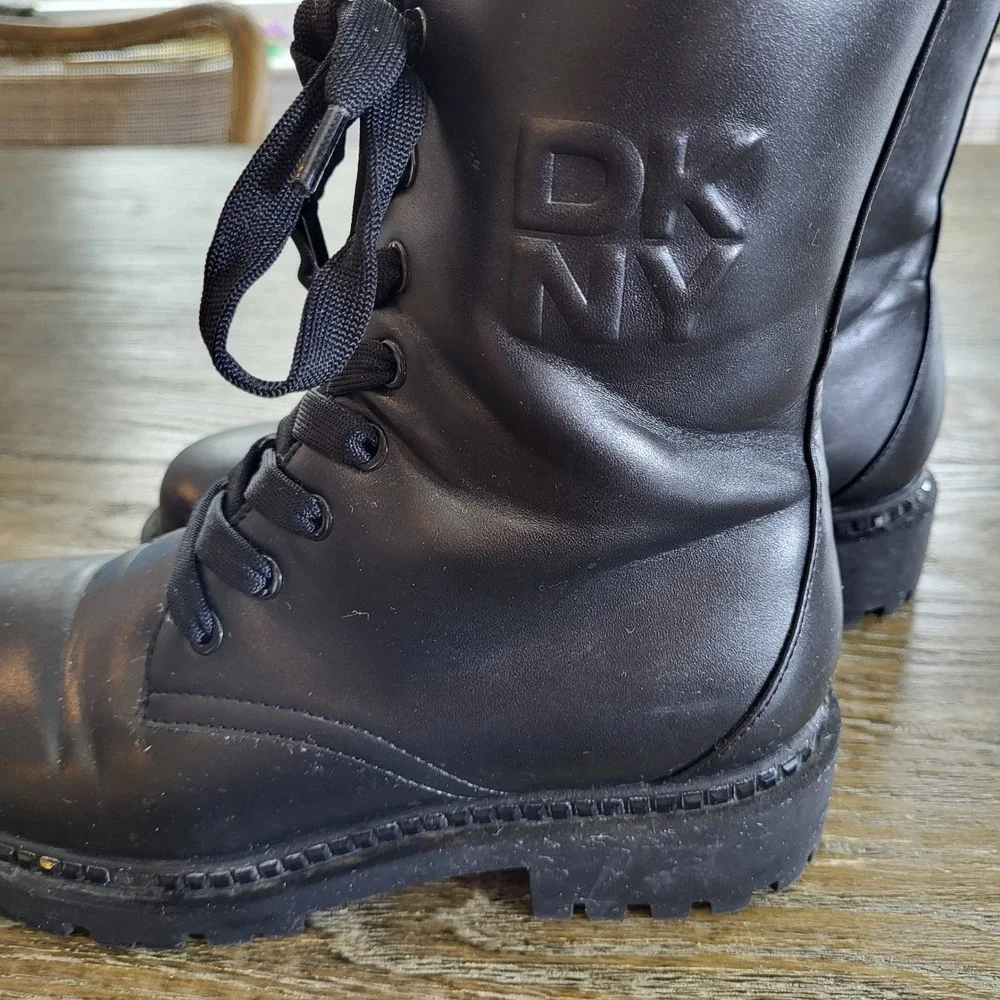 DKNY Black Combat Boots Lace Up Side Zip Lug Sole K4496542 Mens 8M